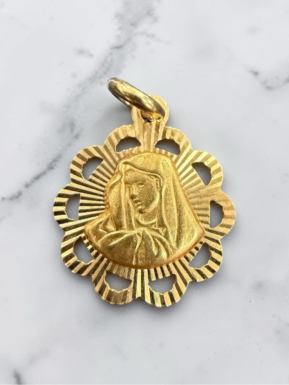 14K Gold Madonna Pendant 585 Italy Religious Charm/Pendant